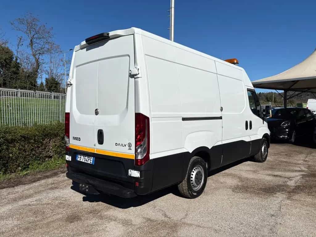 Iveco Daily 35S15V 2.3 HPT PM-TM Furgone 01/2016-photo-4