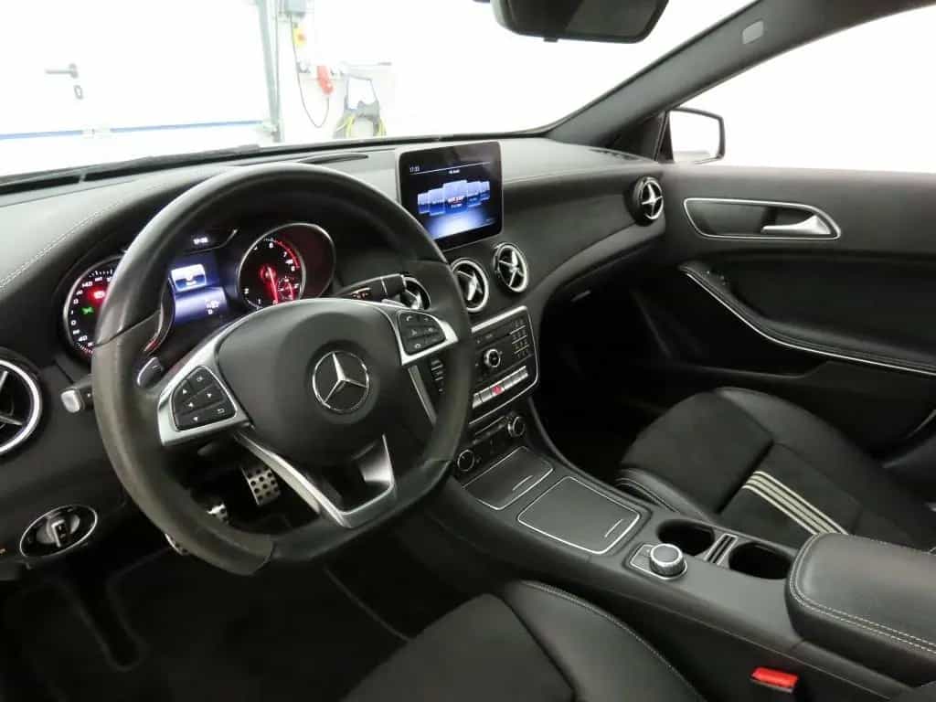 Mercedes-Benz A-Class 250 Aut AMG Line Edition Pano+LED+AMG Optik 05/2018-photo-14