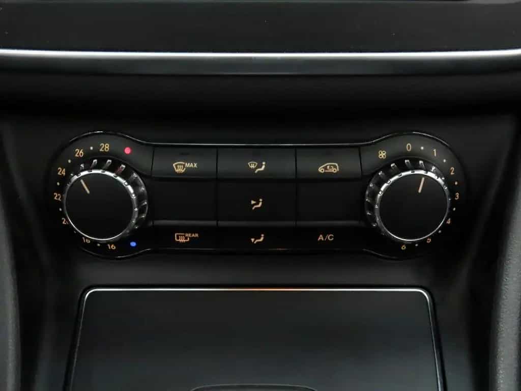 Mercedes-Benz A-Class 250 Aut AMG Line Edition Pano+LED+AMG Optik 05/2018-photo-19