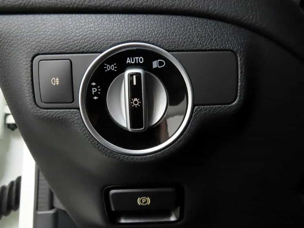 Mercedes-Benz A-Class 250 Aut AMG Line Edition Pano+LED+AMG Optik 05/2018-photo-23
