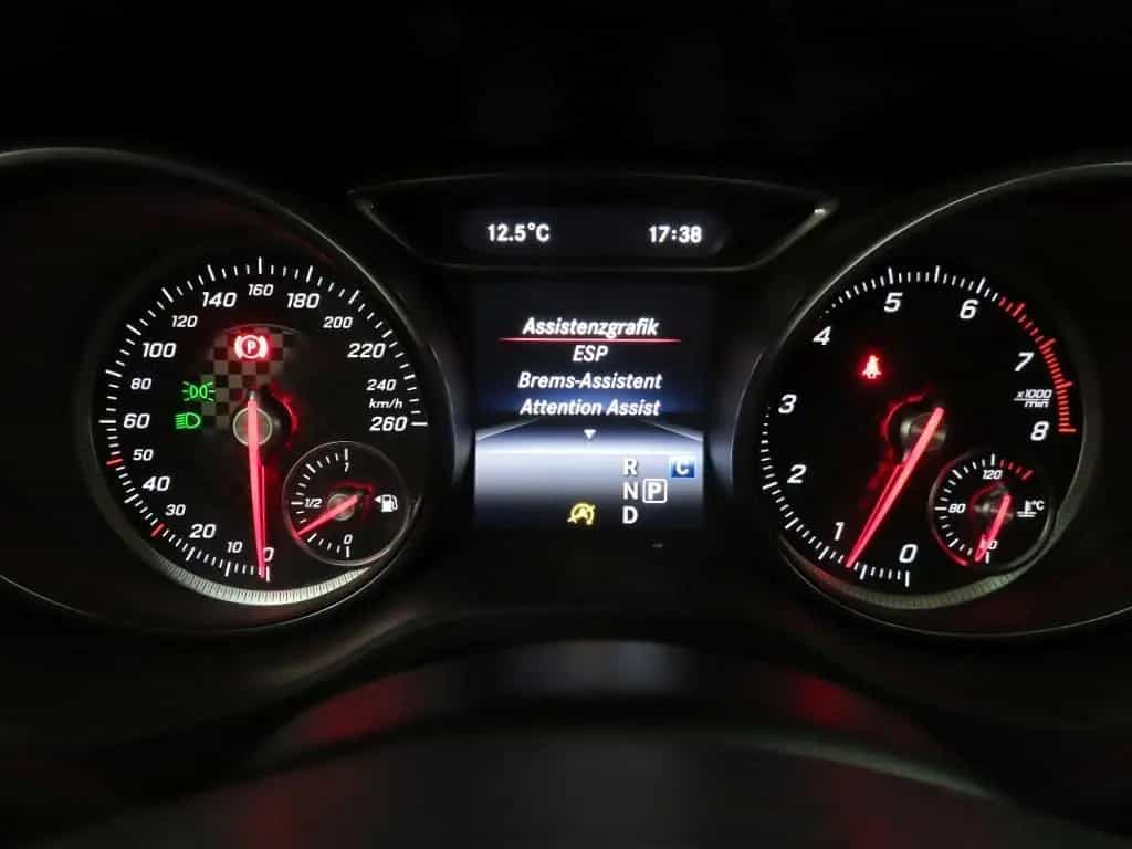 Mercedes-Benz A-Class 250 Aut AMG Line Edition Pano+LED+AMG Optik 05/2018-photo-26