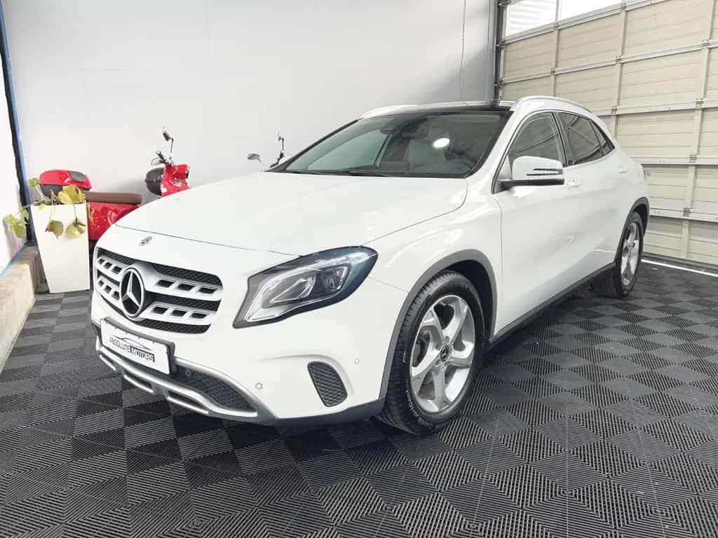 Mercedes-Benz GLA-Class 180 Urban *Autom *LED-SW *Pano *DAB 07/2019-photo-0