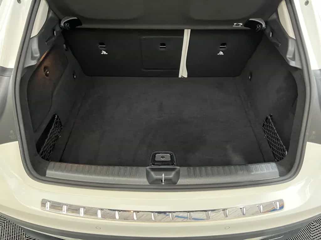 Mercedes-Benz GLA-Class 180 Urban *Autom *LED-SW *Pano *DAB 07/2019-photo-19