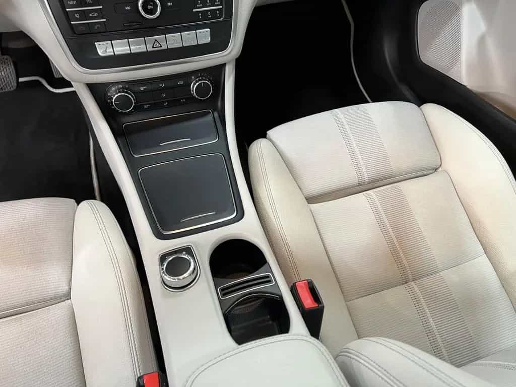 Mercedes-Benz GLA-Class 180 Urban *Autom *LED-SW *Pano *DAB 07/2019-photo-29