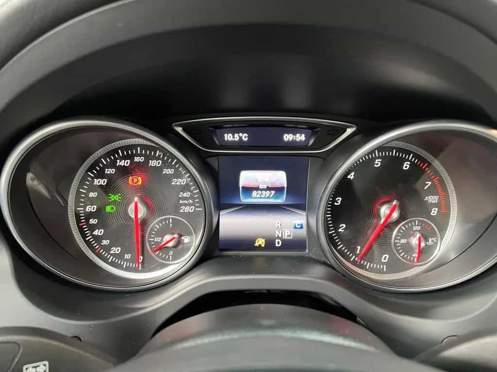 Mercedes-Benz GLA-Class 180 Urban *Autom *LED-SW *Pano *DAB 07/2019-photo-41