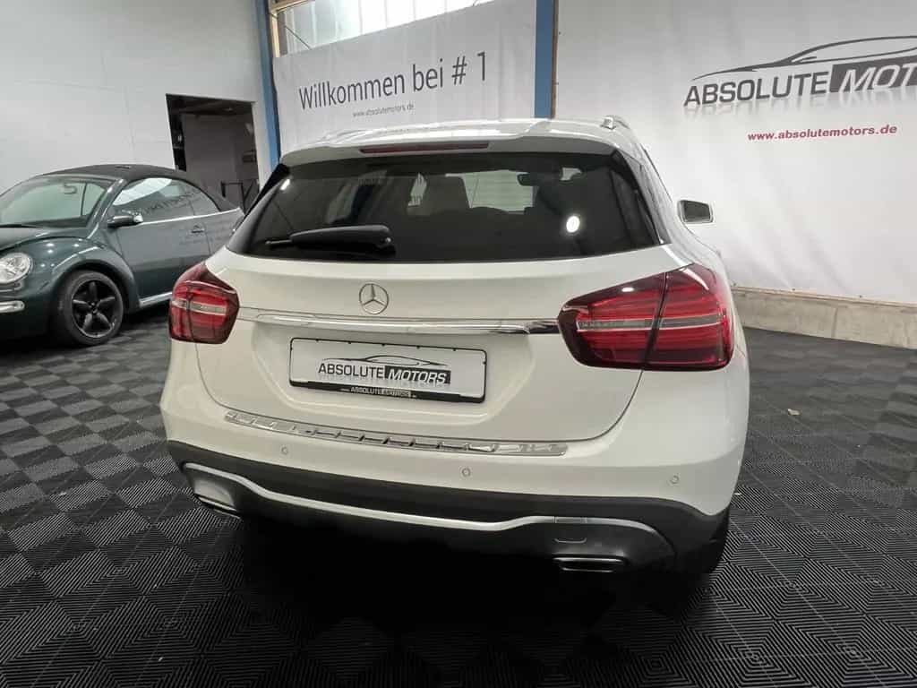 Mercedes-Benz GLA-Class 180 Urban *Autom *LED-SW *Pano *DAB 07/2019-photo-5