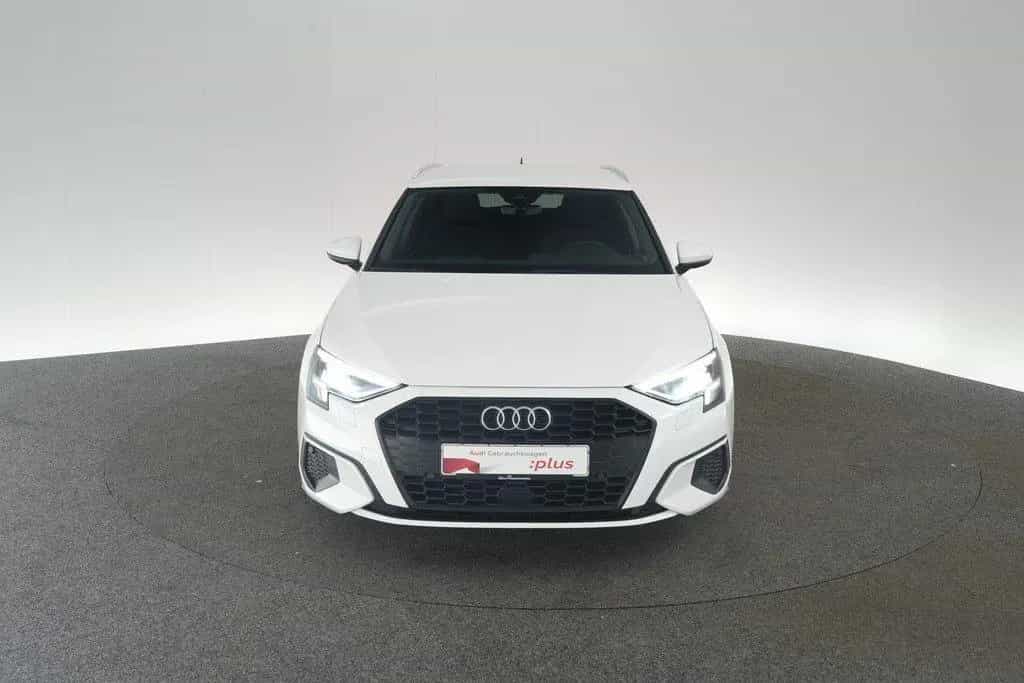 Audi A3 Sportback 35 TDI S tronic LED ACC Navi 07/2022-photo-2