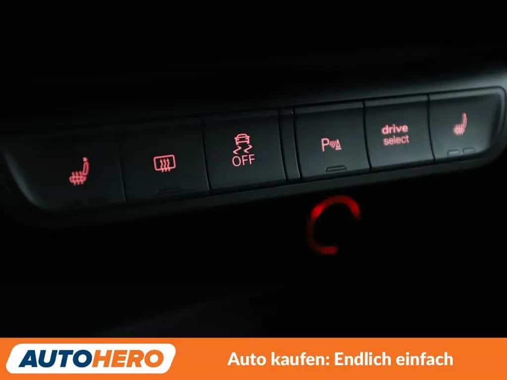 Audi A1 1.4 TFSI Sport*NAVI*XENON*TEMPO*PDC* 11/2017-photo-24