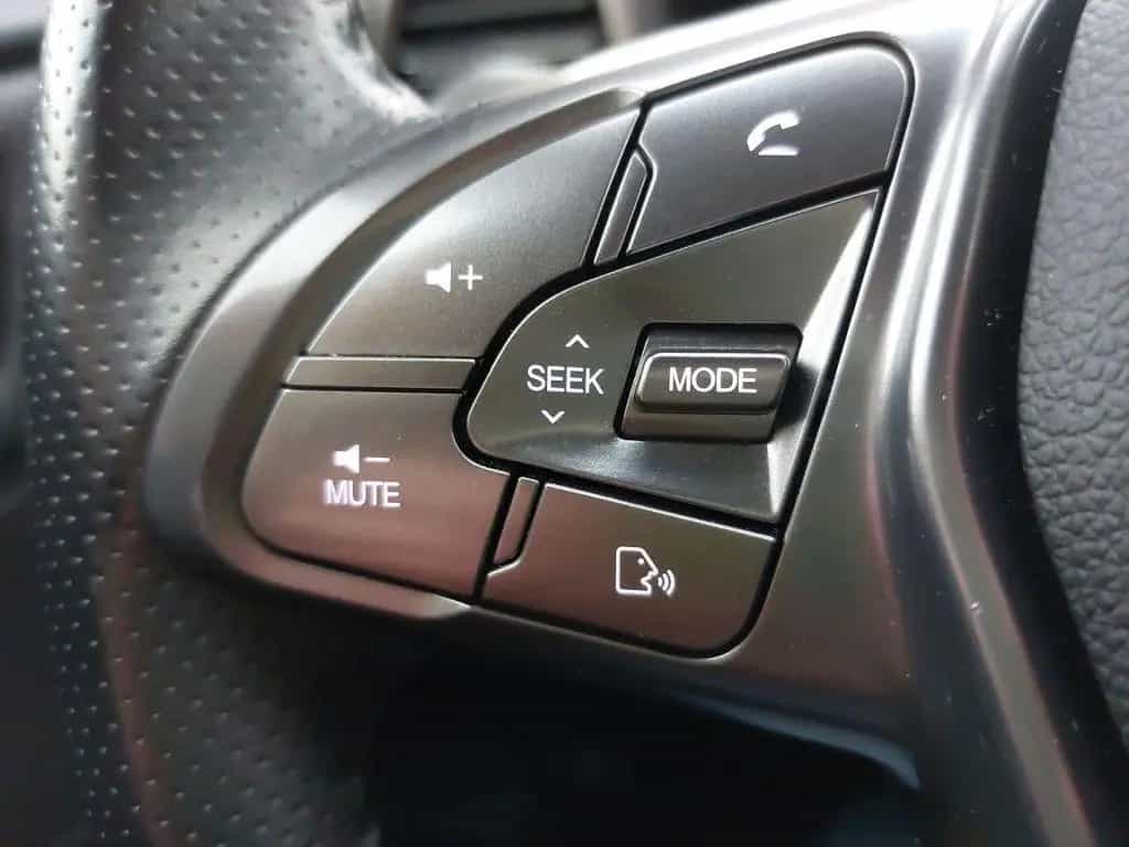 Ssangyong Tivoli 1.5 T-GDI SHZ KAM CarPlay 10/2019-photo-18