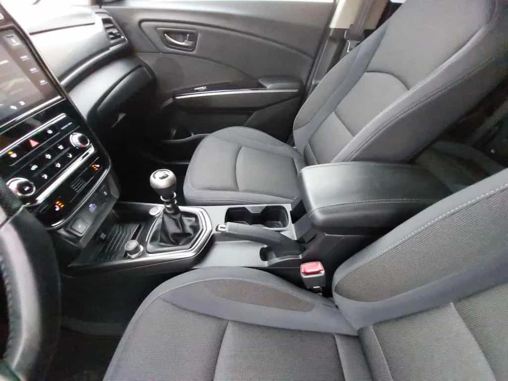Ssangyong Tivoli 1.5 T-GDI SHZ KAM CarPlay 10/2019-photo-20