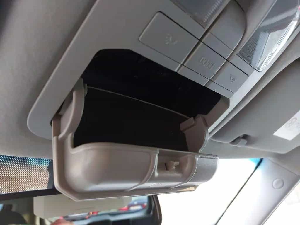 Ssangyong Tivoli 1.5 T-GDI SHZ KAM CarPlay 10/2019-photo-23