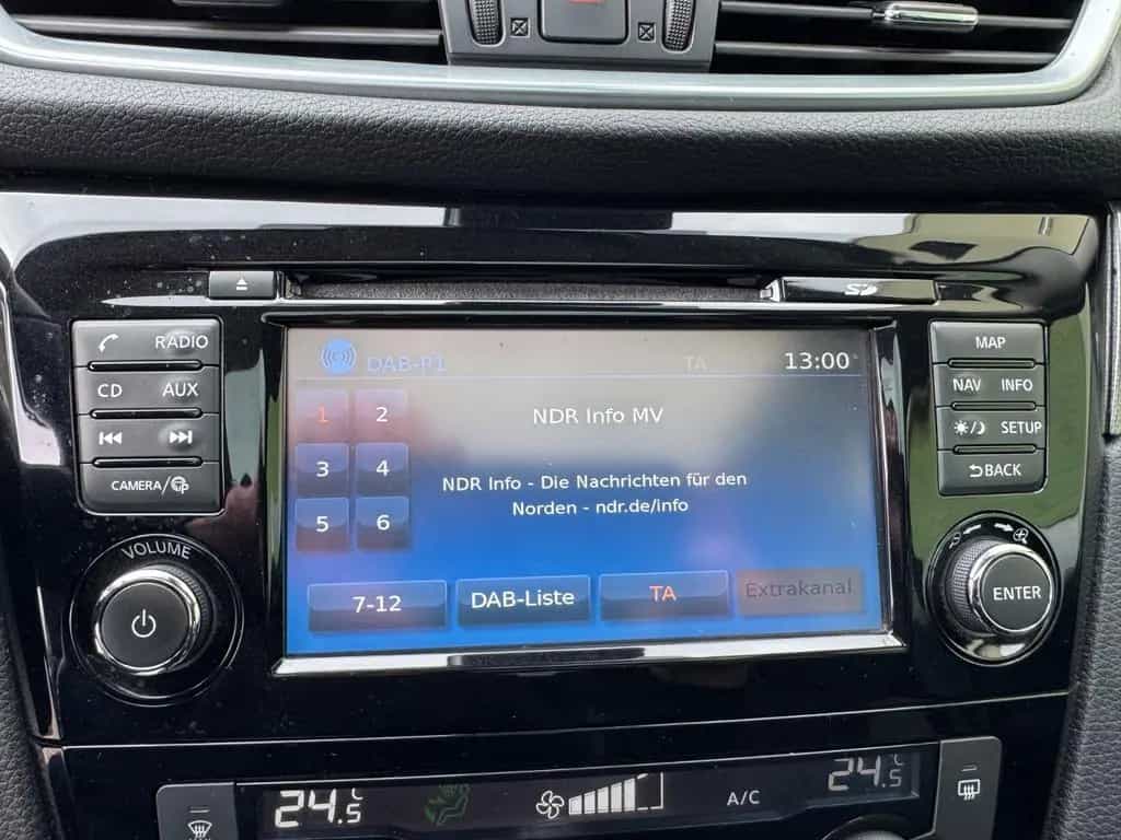 Nissan Qashqai 1.2 DIG-T N-Connecta/AHK/PDC/Navi./SHZG 09/2017-photo-13