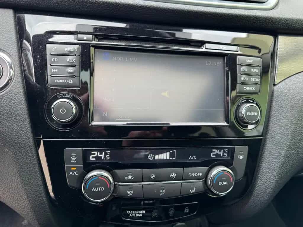 Nissan Qashqai 1.2 DIG-T N-Connecta/AHK/PDC/Navi./SHZG 09/2017-photo-15