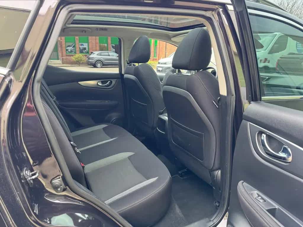 Nissan Qashqai 1.2 DIG-T N-Connecta/AHK/PDC/Navi./SHZG 09/2017-photo-22