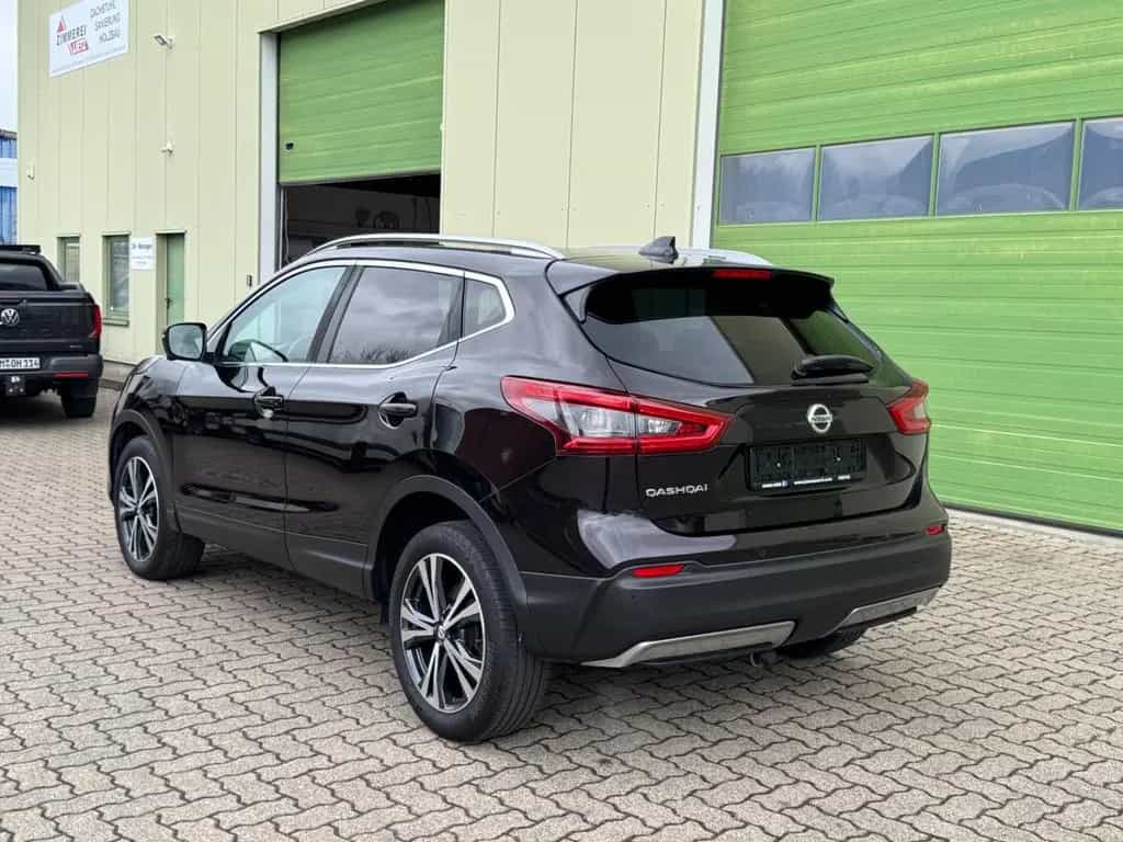 Nissan Qashqai 1.2 DIG-T N-Connecta/AHK/PDC/Navi./SHZG 09/2017-photo-6