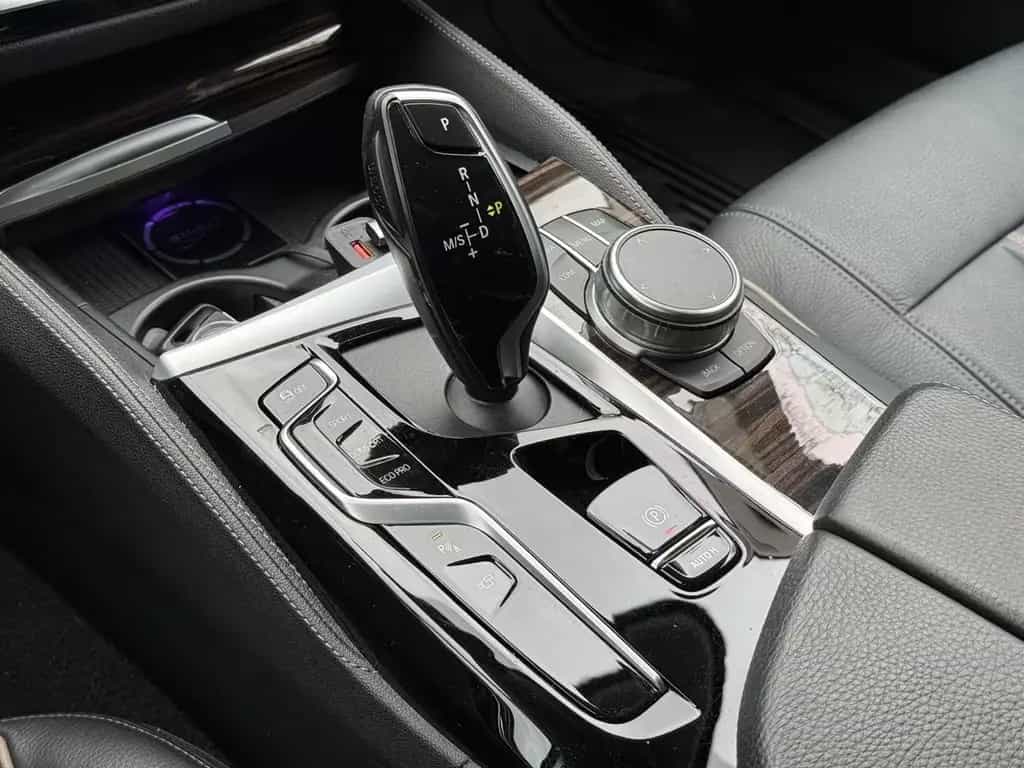BMW 5 Series Touring 530 d xDrive Luxury Line, HUD,ACC,Kamera 06/2021-photo-15