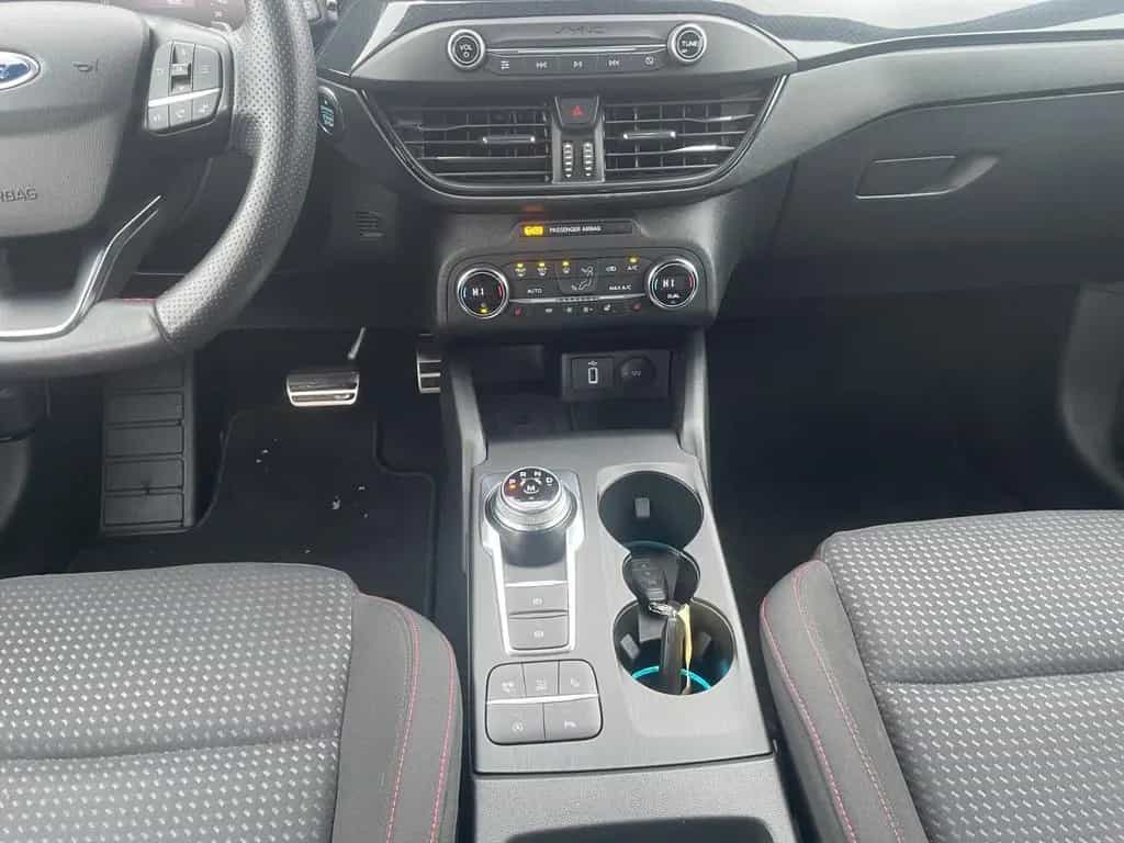 Ford Focus Turnier ST-Line 09/2019-photo-10