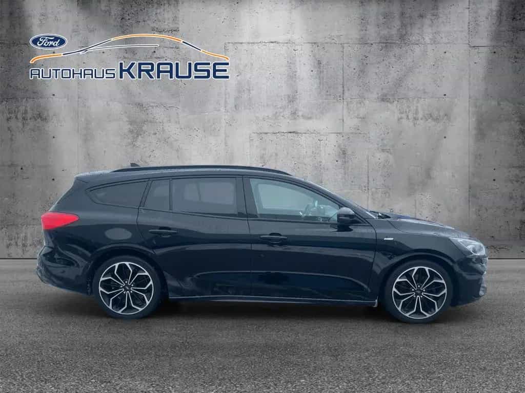 Ford Focus Turnier ST-Line 09/2019-photo-2