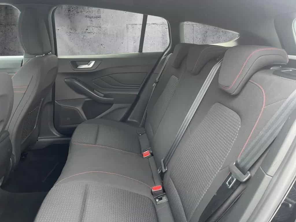 Ford Focus Turnier ST-Line 09/2019-photo-8