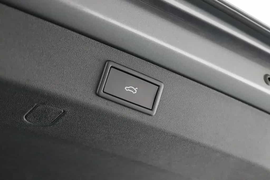 Skoda Kodiaq 2.0TSI DSG 4x4 NAVI + ELEKTR. HECKKLAPPE 06/2025-photo-27