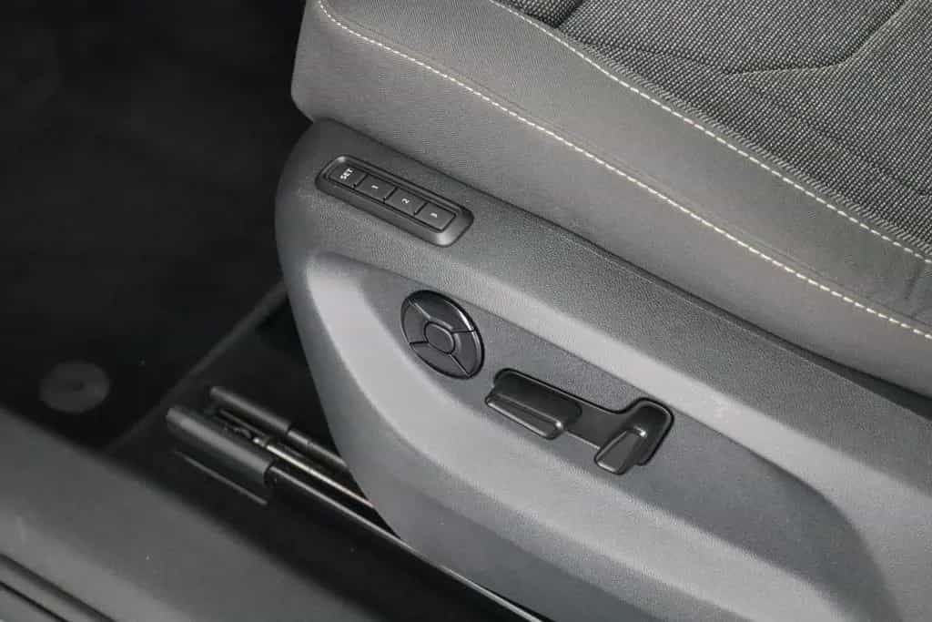 Skoda Kodiaq 2.0TSI DSG 4x4 NAVI + ELEKTR. HECKKLAPPE 06/2025-photo-9