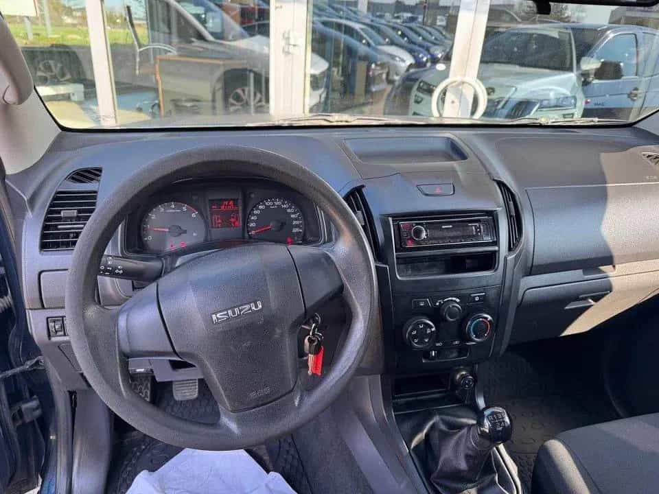 Isuzu D-Max Space Cab 4WD Space Cab 4WD 11/2015-photo-4