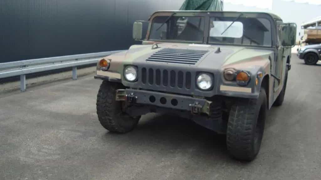 Hummer H1 , HMMWV, top Zustand 07/1985-photo-1