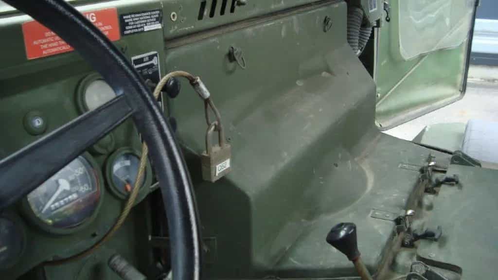 Hummer H1 , HMMWV, top Zustand 07/1985-photo-21