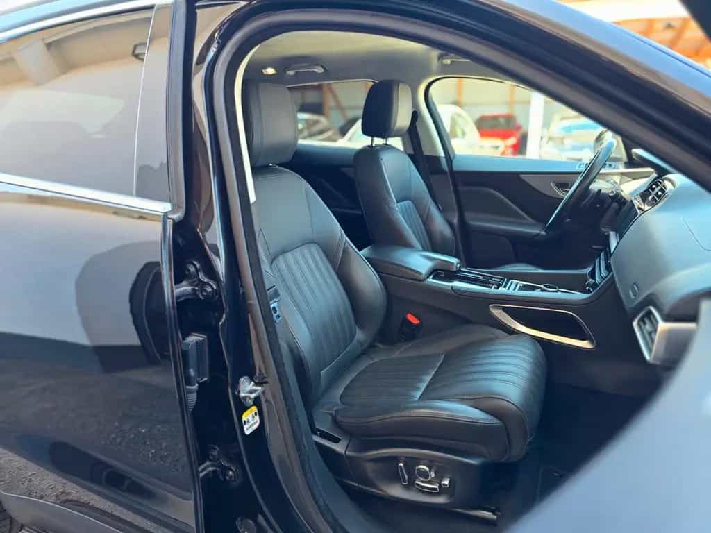 Jaguar F-Pace F-PACE Portfolio AWD| LEDER| NAVI| SHZ 09/2017-photo-10