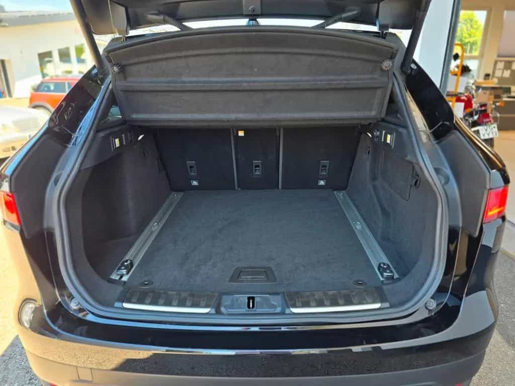 Jaguar F-Pace F-PACE Portfolio AWD| LEDER| NAVI| SHZ 09/2017-photo-13