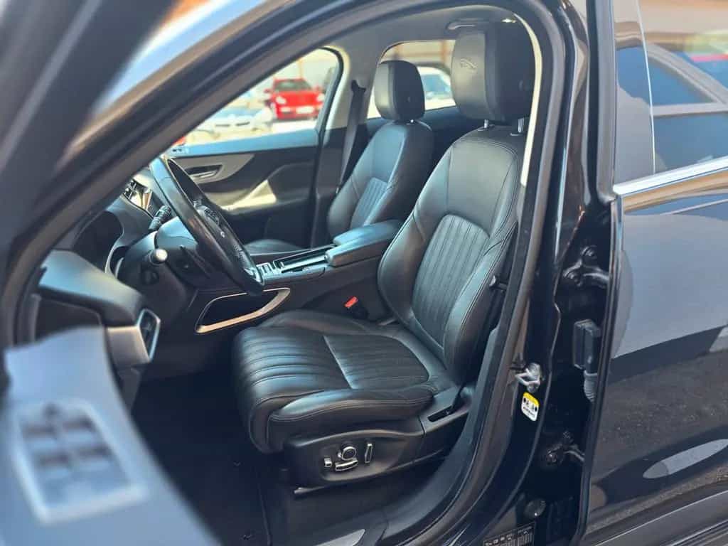 Jaguar F-Pace F-PACE Portfolio AWD| LEDER| NAVI| SHZ 09/2017-photo-17