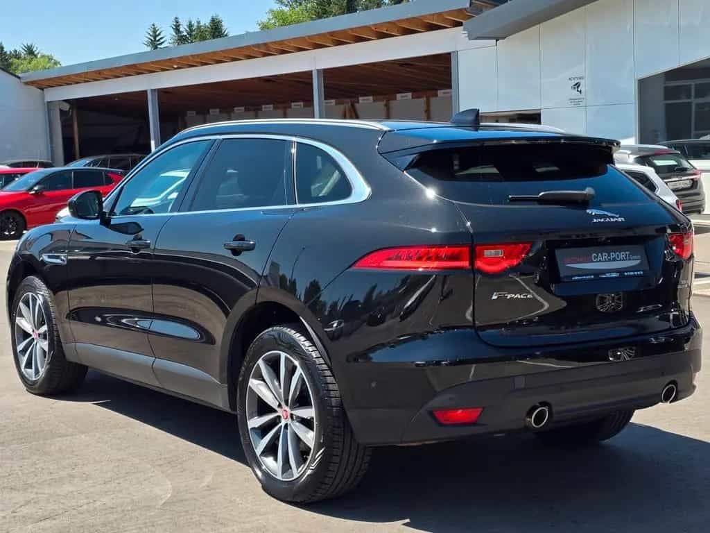 Jaguar F-Pace F-PACE Portfolio AWD| LEDER| NAVI| SHZ 09/2017-photo-2