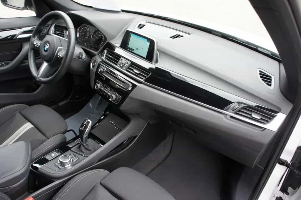 BMW X1 18i sDrive Steptronic Sport-Line *LED*AHK* 02/2019-photo-23