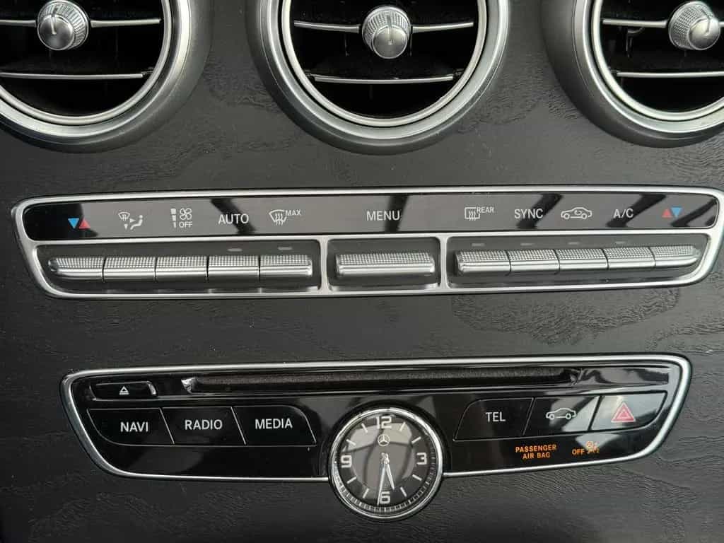 Mercedes-Benz C-Class 200 Cabrio AMG/ Kamera/ Ambiente/ ToterWi./ 03/2018-photo-18
