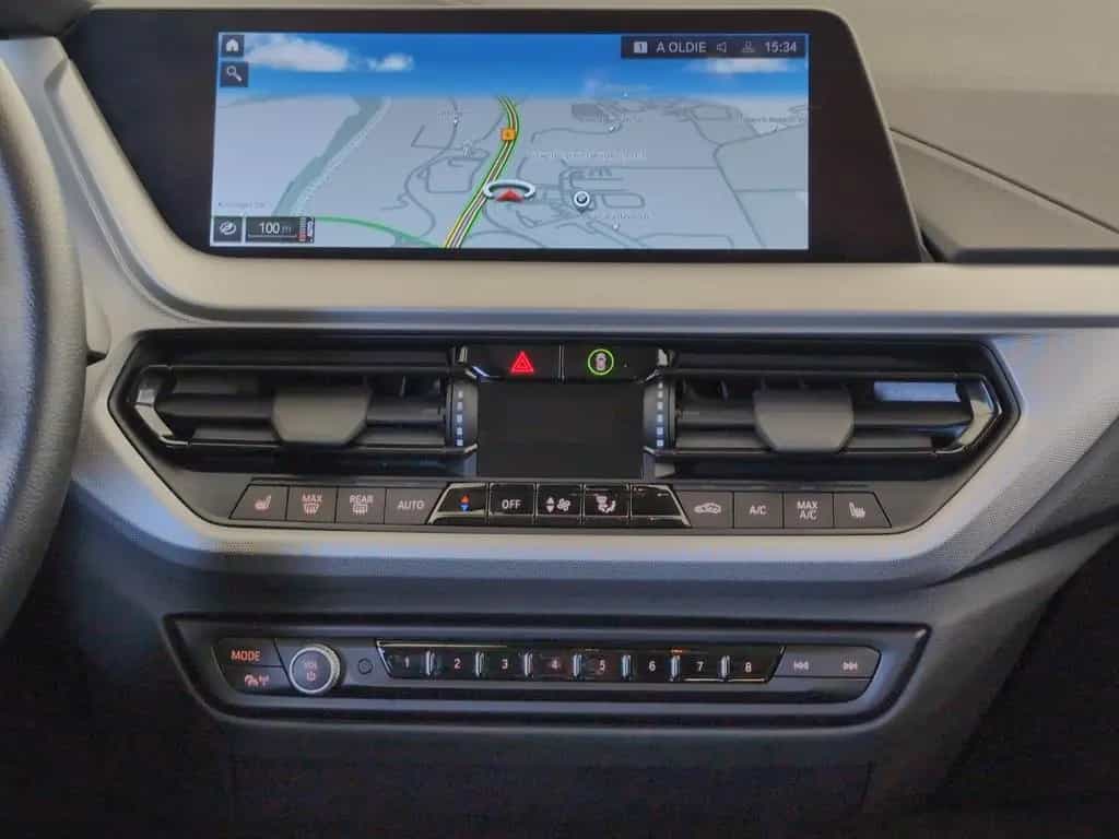 BMW 116 i Navi/SHZ/PDCvo+hi Navi/SHZ/PDCvo+hi 03/2024-photo-5