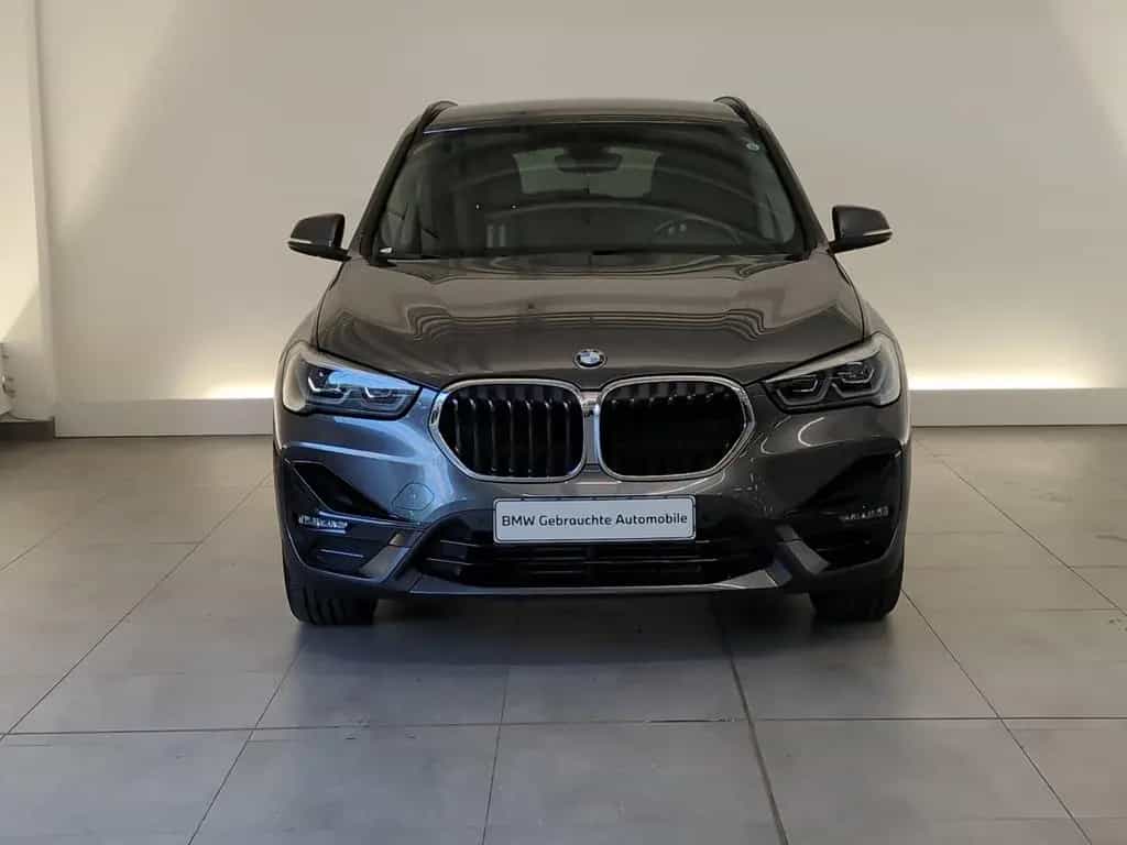 BMW X1 sDrive20i Sport Line LED/SHZ/PDC vo+hi/DAB LE 04/2022-photo-1
