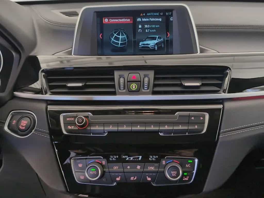 BMW X1 sDrive20i Sport Line LED/SHZ/PDC vo+hi/DAB LE 04/2022-photo-5