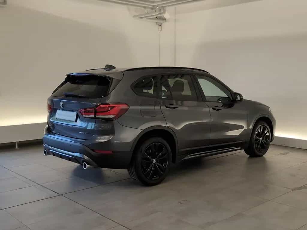 BMW X1 sDrive20i Sport Line LED/SHZ/PDC vo+hi/DAB LE 04/2022-photo-7