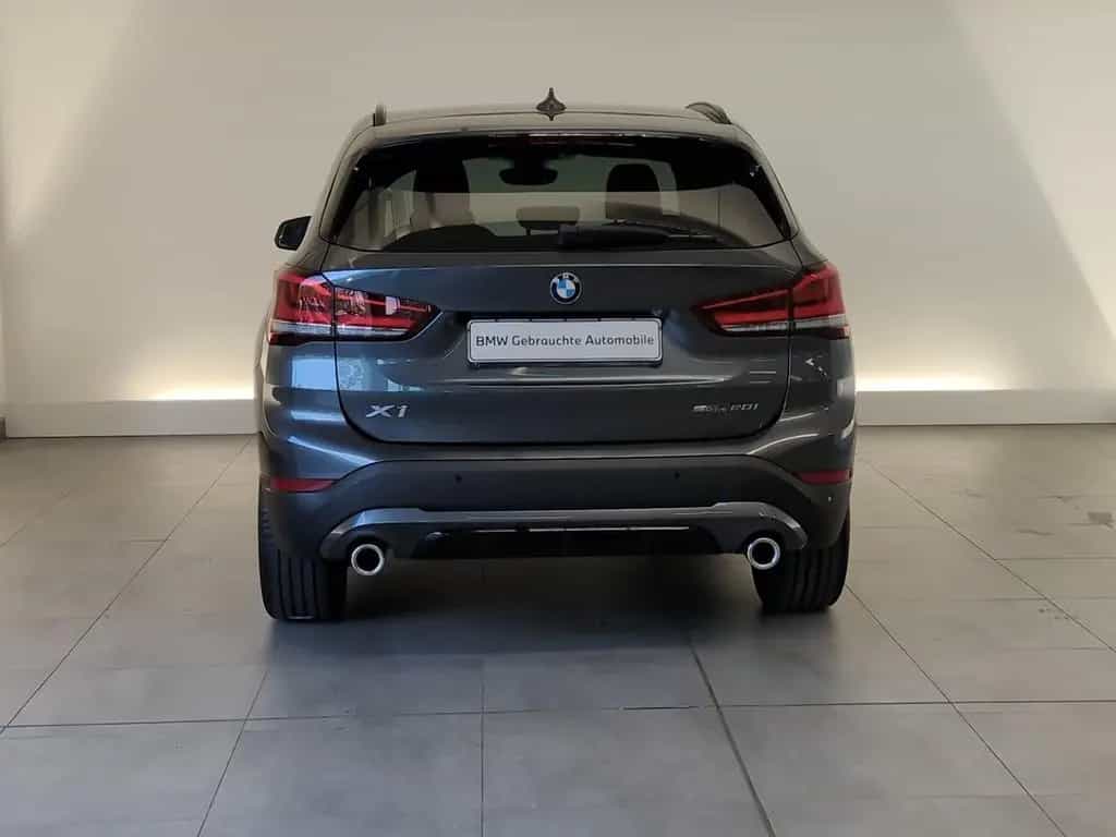 BMW X1 sDrive20i Sport Line LED/SHZ/PDC vo+hi/DAB LE 04/2022-photo-8