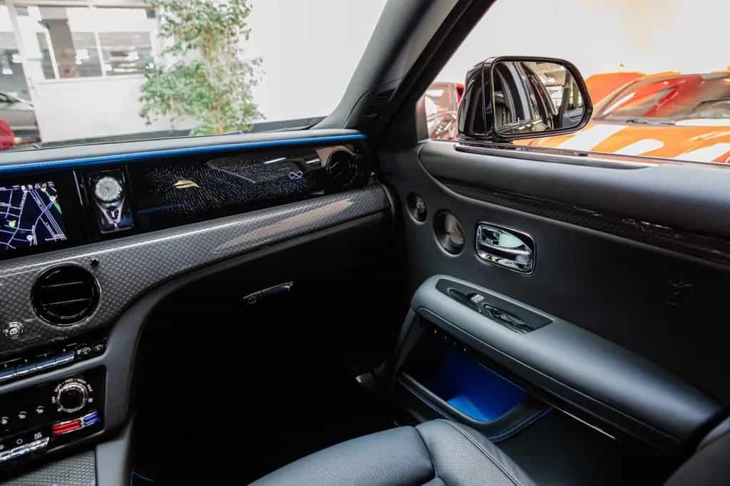 Rolls-Royce Ghost Black Badge - Bespoke - Shooting Star 05/2025-photo-16
