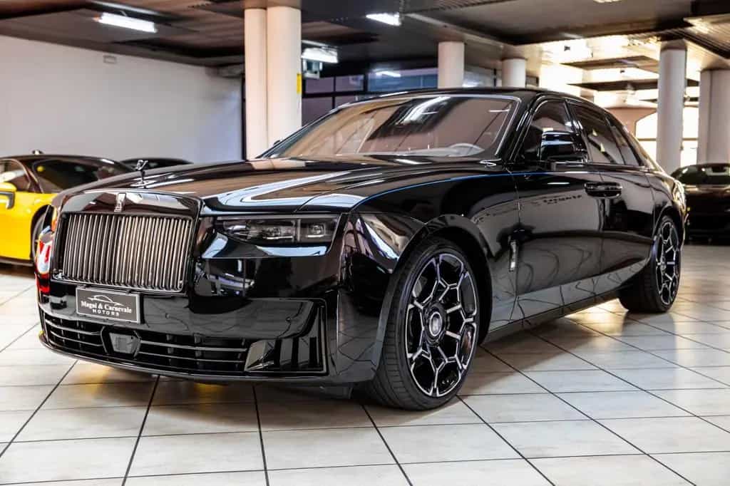 Rolls-Royce Ghost Black Badge - Bespoke - Shooting Star 05/2025-photo-4