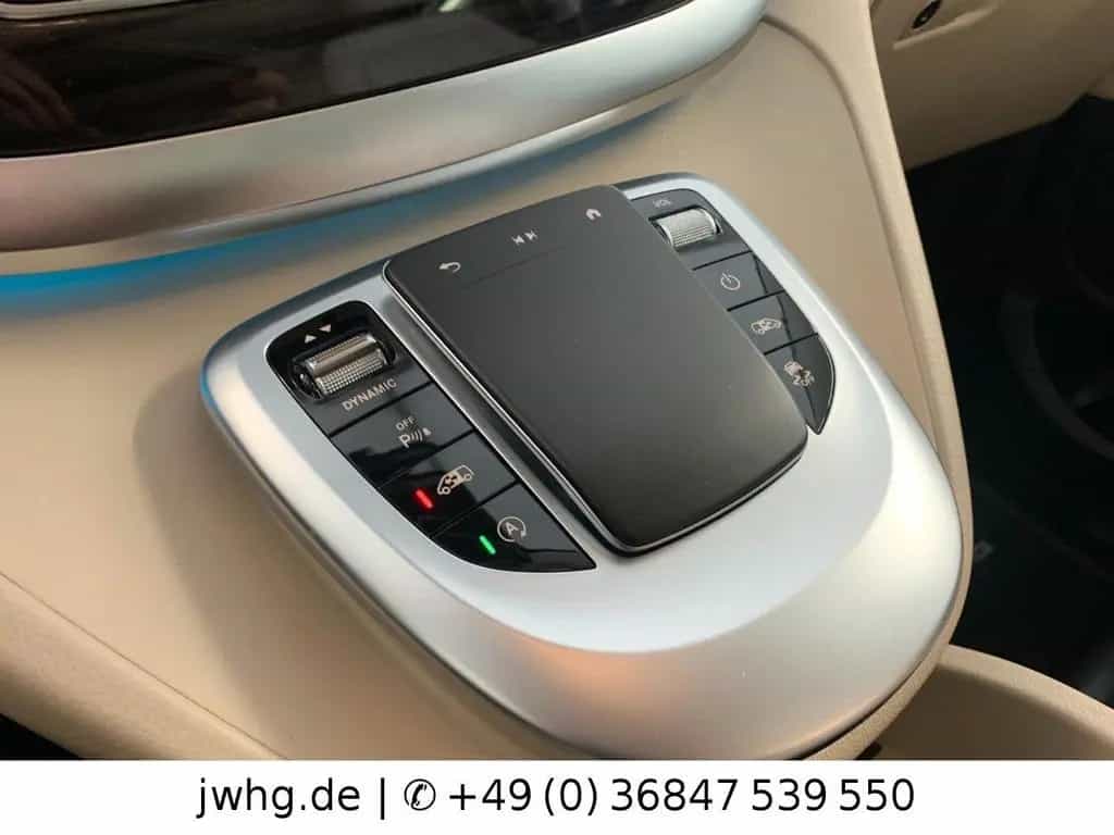 Mercedes-Benz V-Class 300 d 4M AVANTGARDE Lang|7S|Distr.+|Pano|Night 10/2021-photo-17