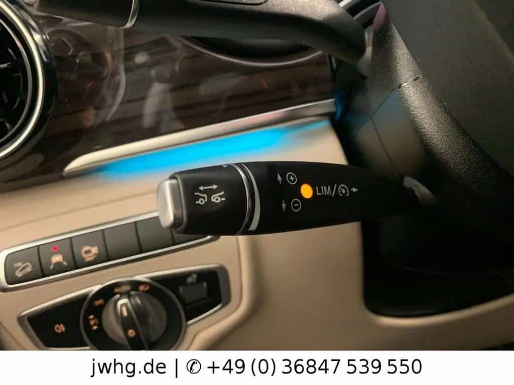 Mercedes-Benz V-Class 300 d 4M AVANTGARDE Lang|7S|Distr.+|Pano|Night 10/2021-photo-21