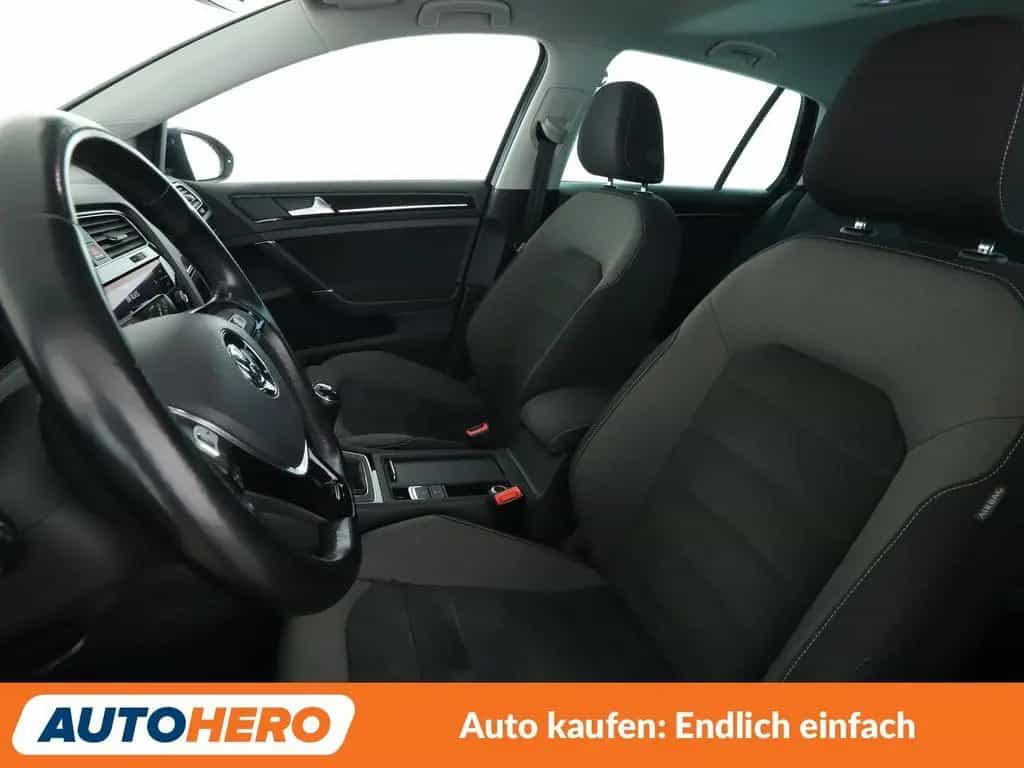 Volkswagen Golf VII 1.4 TSI Highline BlueMotion *NAVI*LED* 04/2017-photo-9