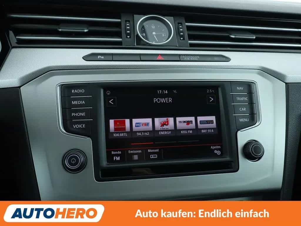 Volkswagen Passat 1.8 TSI Comfortline BlueMotion Aut.*PDC* 06/2016-photo-20
