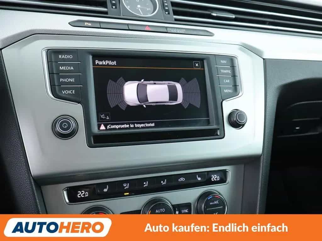 Volkswagen Passat 1.8 TSI Comfortline BlueMotion Aut.*PDC* 06/2016-photo-22