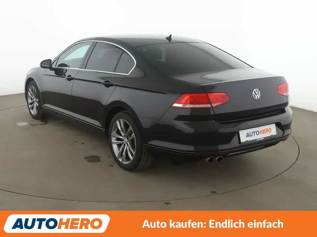 Volkswagen Passat 1.8 TSI Comfortline BlueMotion Aut.*PDC* 06/2016-photo-3