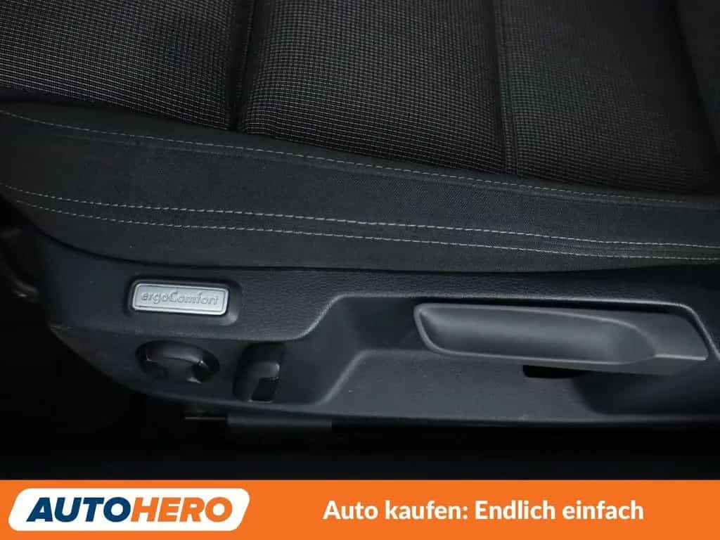 Volkswagen Passat 1.8 TSI Comfortline BlueMotion Aut.*PDC* 06/2016-photo-31