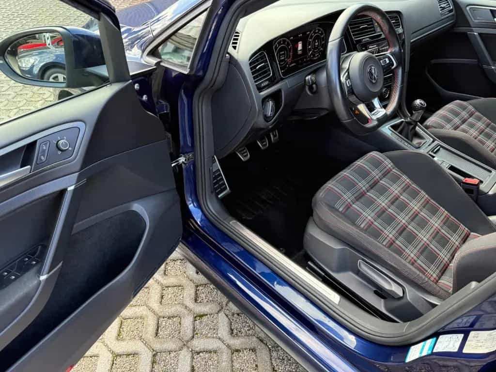 Volkswagen Golf 2.0 TSI GTI Performance Led Navi Kamera ACC 09/2017-photo-3