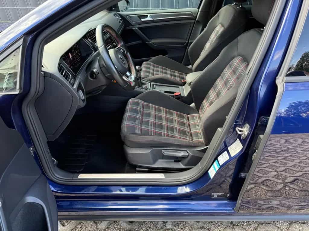 Volkswagen Golf 2.0 TSI GTI Performance Led Navi Kamera ACC 09/2017-photo-4